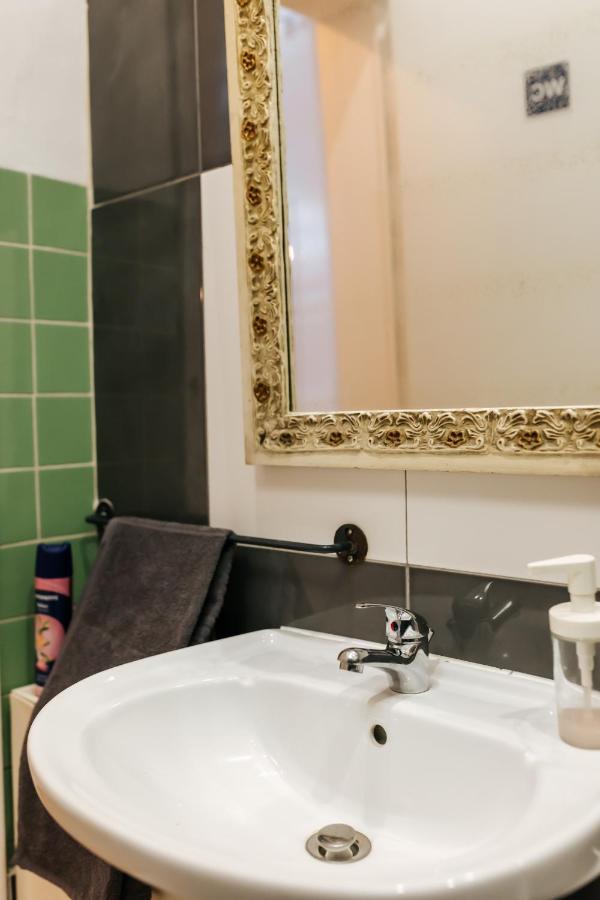 Daniela'S Lisboa Central Room 206 ภายนอก รูปภาพ